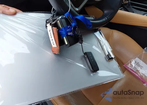 2016 Volvo Xc90 T6 Momentum из США, поврежденный, VIN YV4A22PK0G1013284